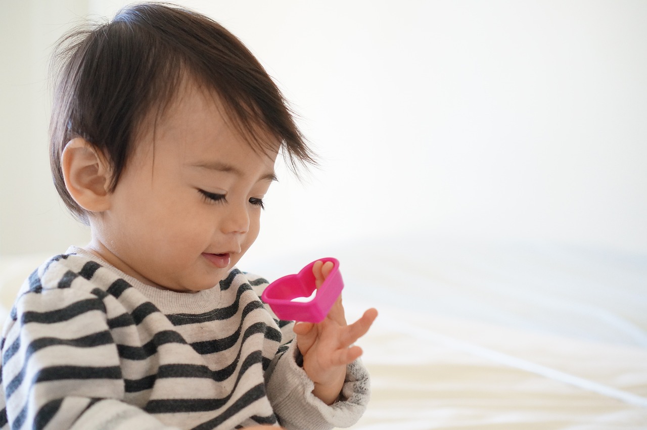 代妈借卵生的男孩要有个代妈借卵生的男孩的样子英文（有一个代妈借卵生的男孩的英文）